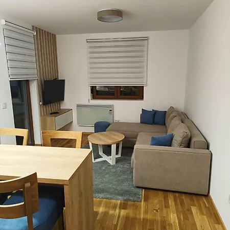 Rosa Lux 25 * Zlatibor