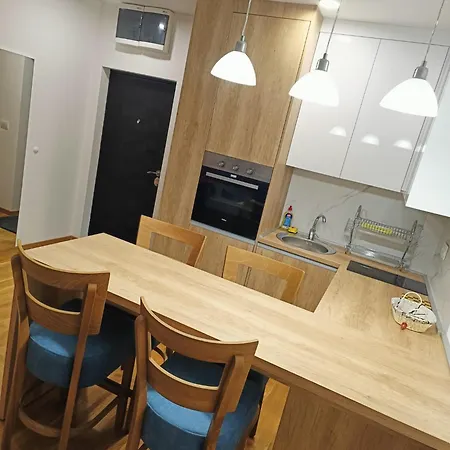 Rosa Lux 25 Apartment